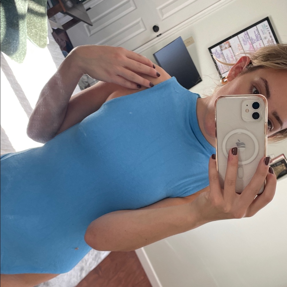 Women's Sleeveless Blue Top